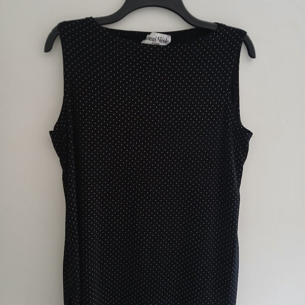 Ronni Nicole long top black with pink dots. Medium